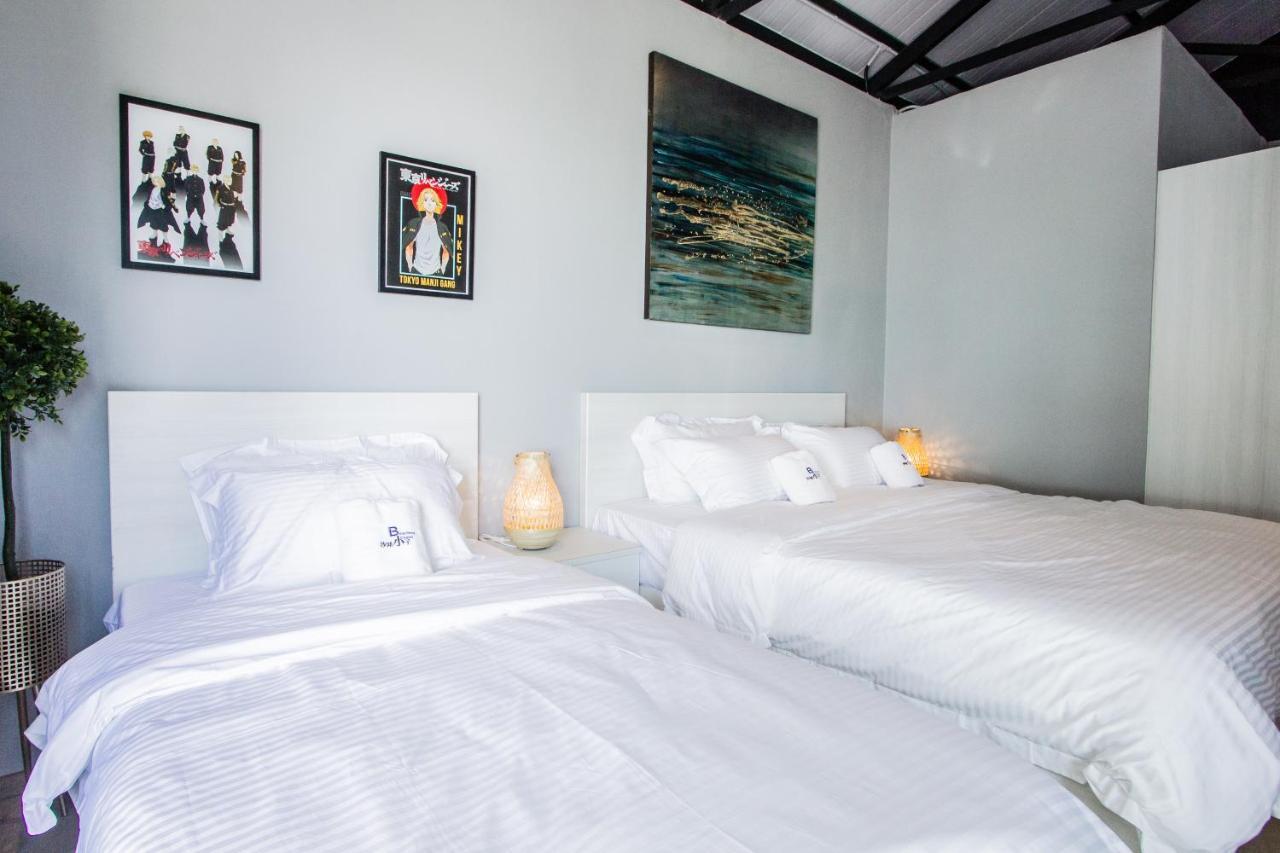 Beachboy Chalet By The Beach Bukit Lada Екстериор снимка